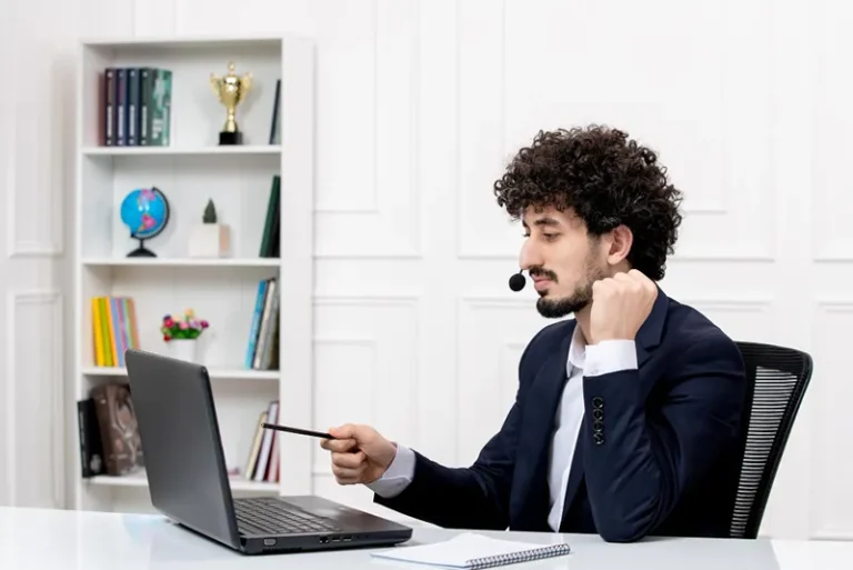 طلب خدمة نقل عفش او انقاذ سيارات